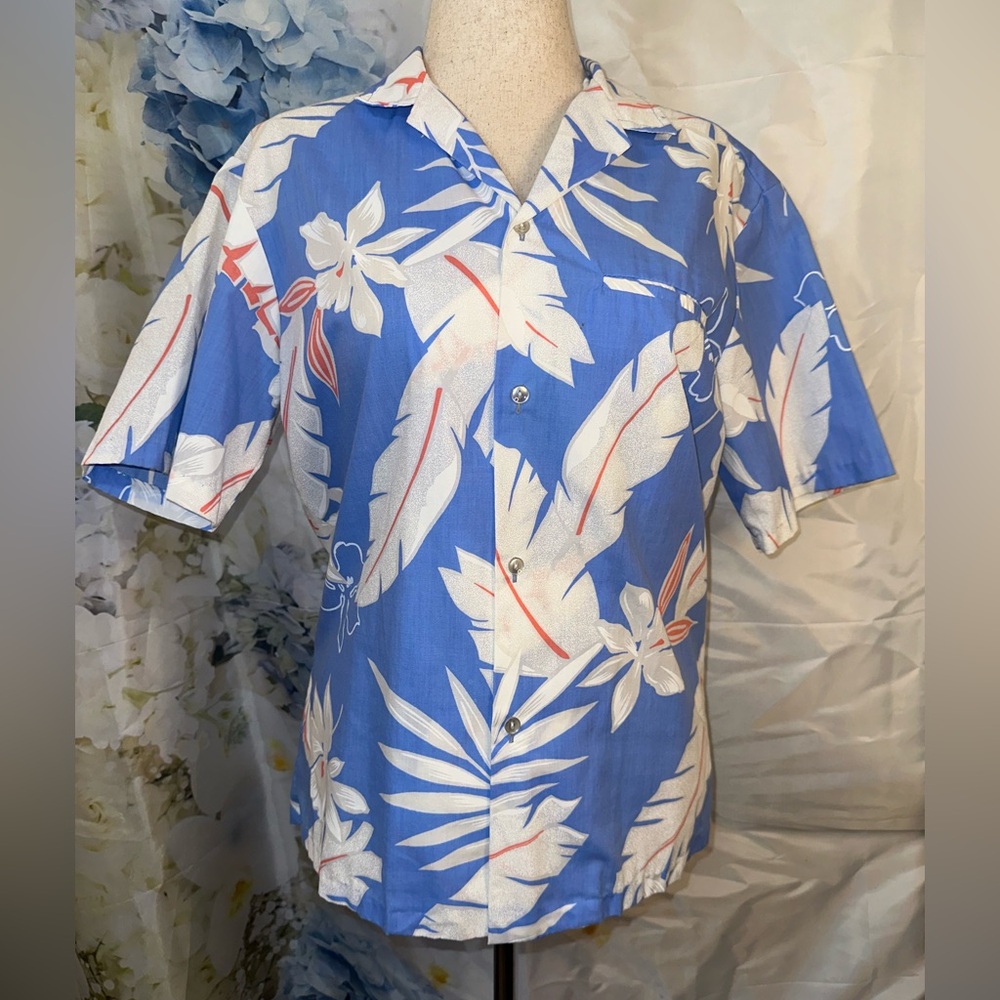 Blue “Made in Hawaii” Floral Hawaiian Button Down Shirt